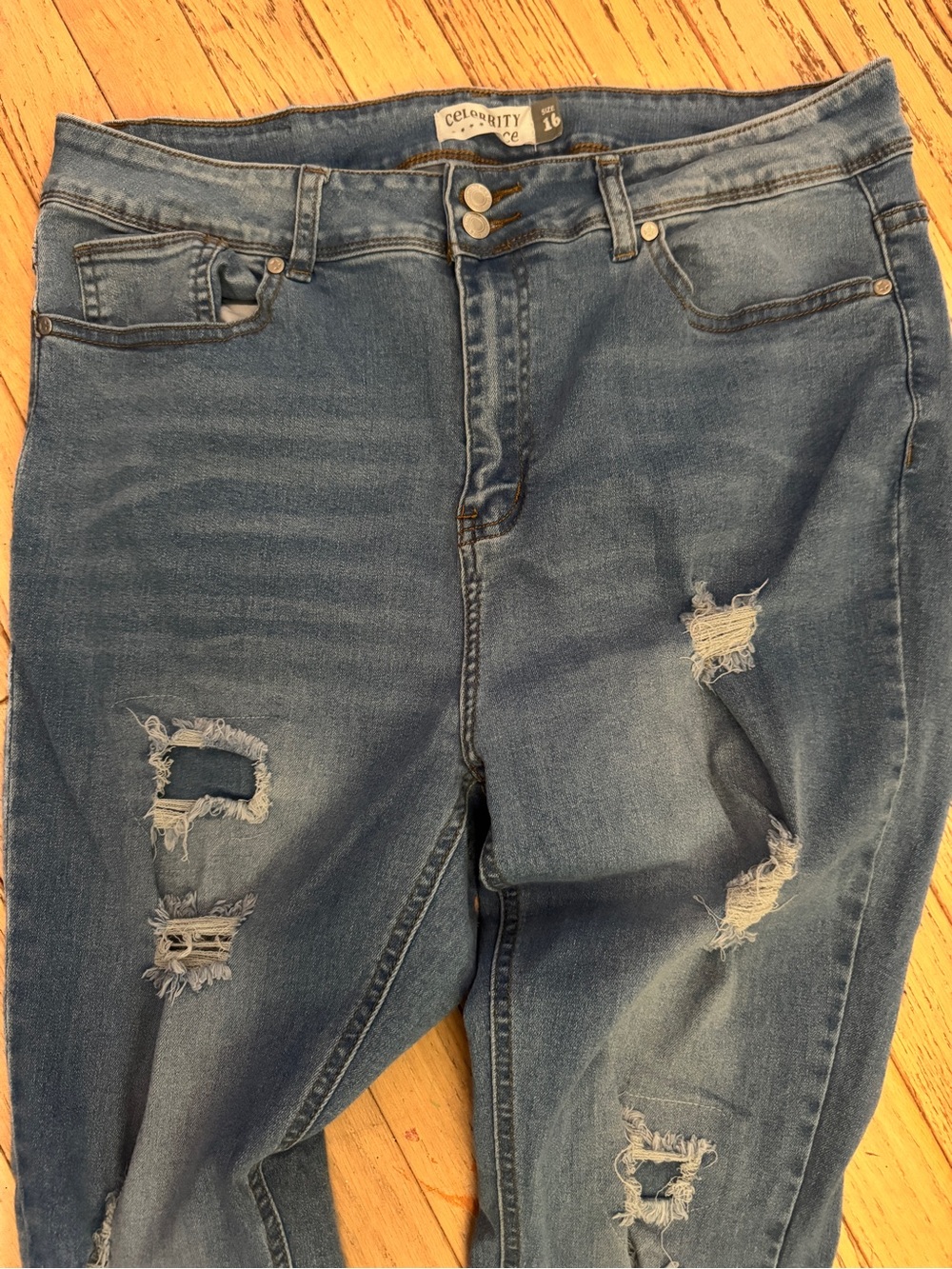 Celebrity Ace High Rise Stitched Cuff Distressed Jeans Size 16 - Picture 2 of 7